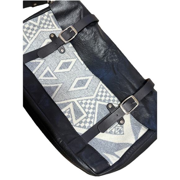 Mens Large Leather & Wool Messenger Bag Crossbody Briefcase Travel Gray Black - Picture 4 of 8